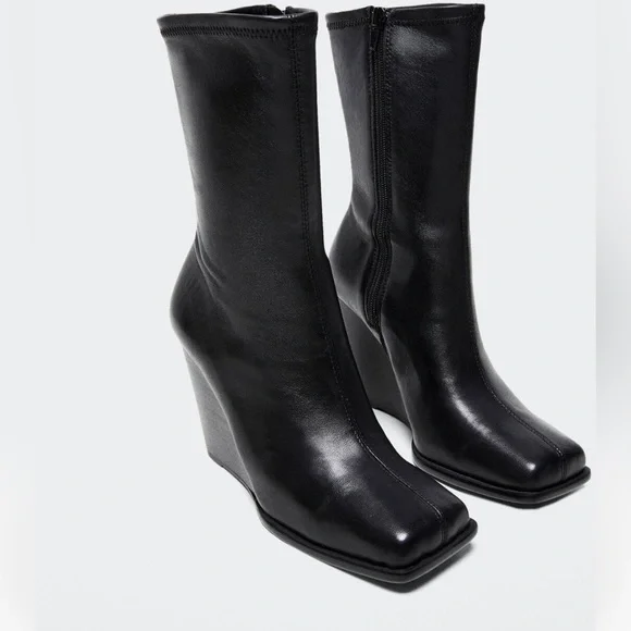 MANGO New…Black Leather wedge boots 39 fits 8.5-9 never worn - Picture 2 of 6